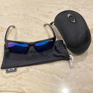 Oakley Holbrook sunglasses